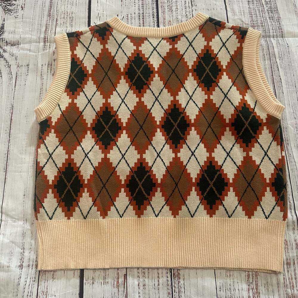 Vintage Style Argyle Knit V-Neck Sweater Vest - Picture 4 of 6